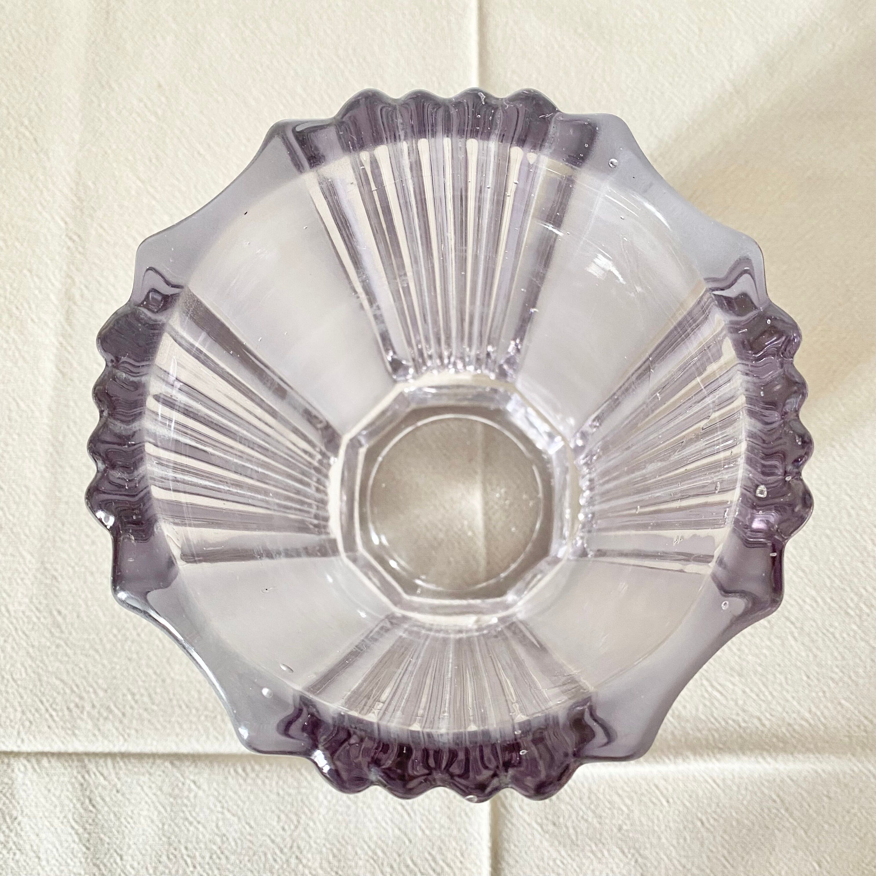 Art deco glass vase