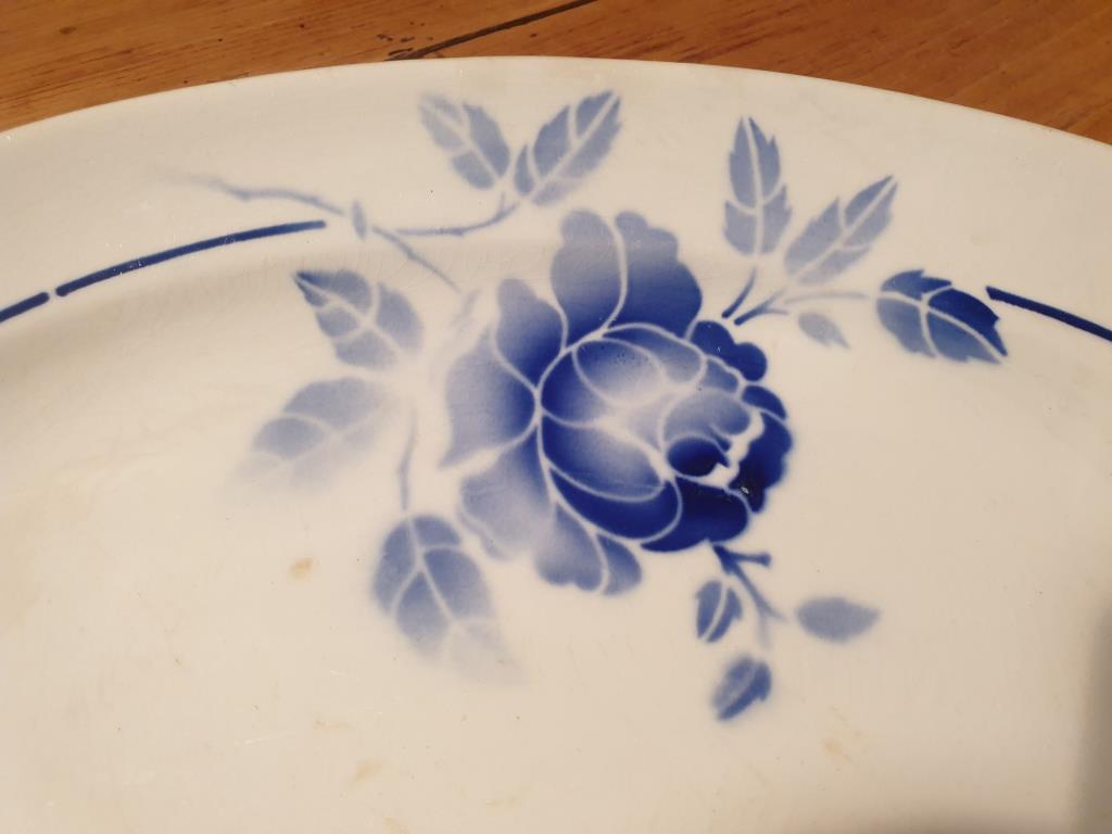 Oval hollow dish Rosine 1932 blue flower of Saint-Amand 37x26