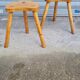 Paire de tabourets tripodes en bois massif