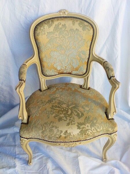 Armchair Louis XV style