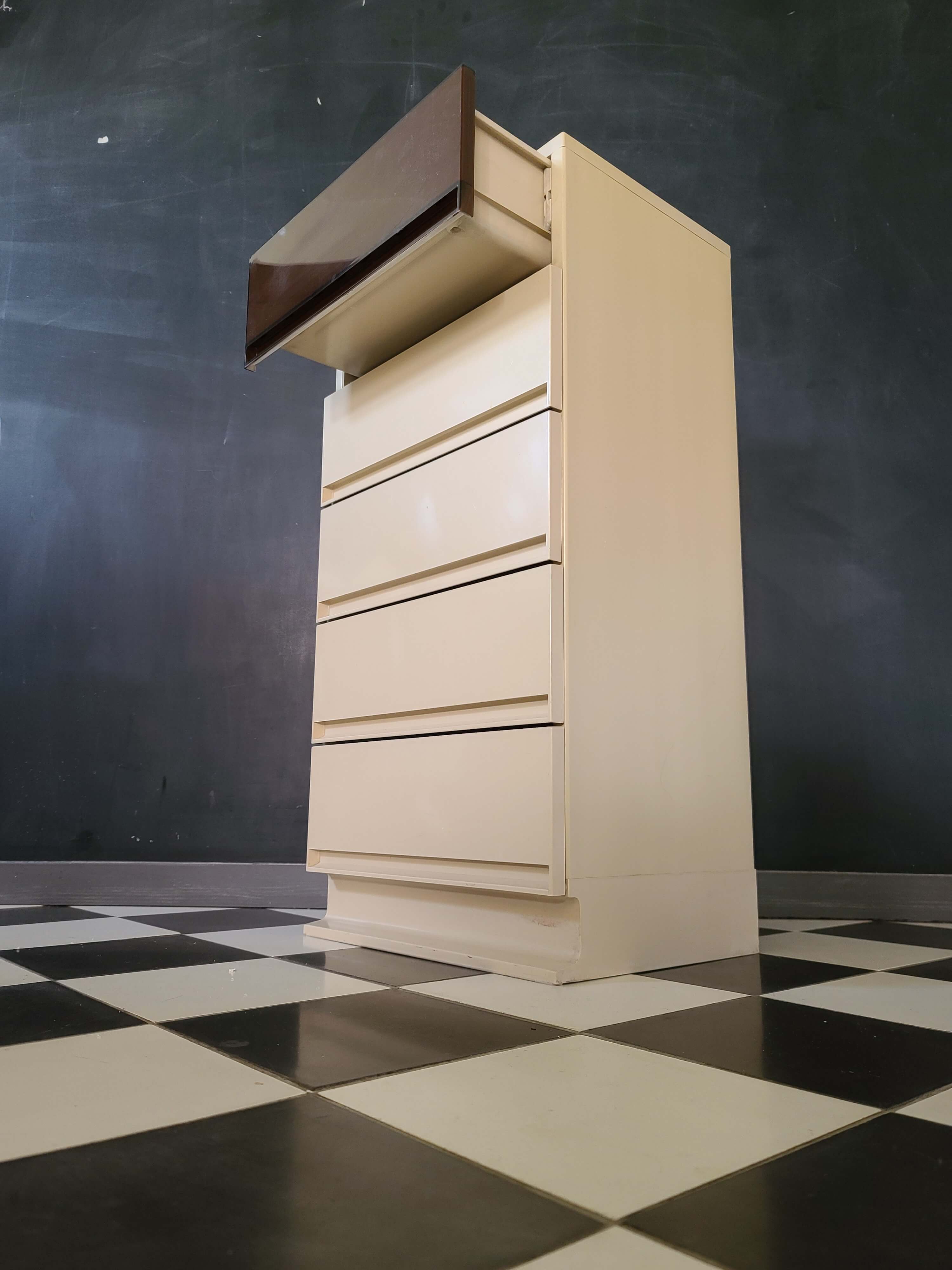 Vintage drawer cabinet