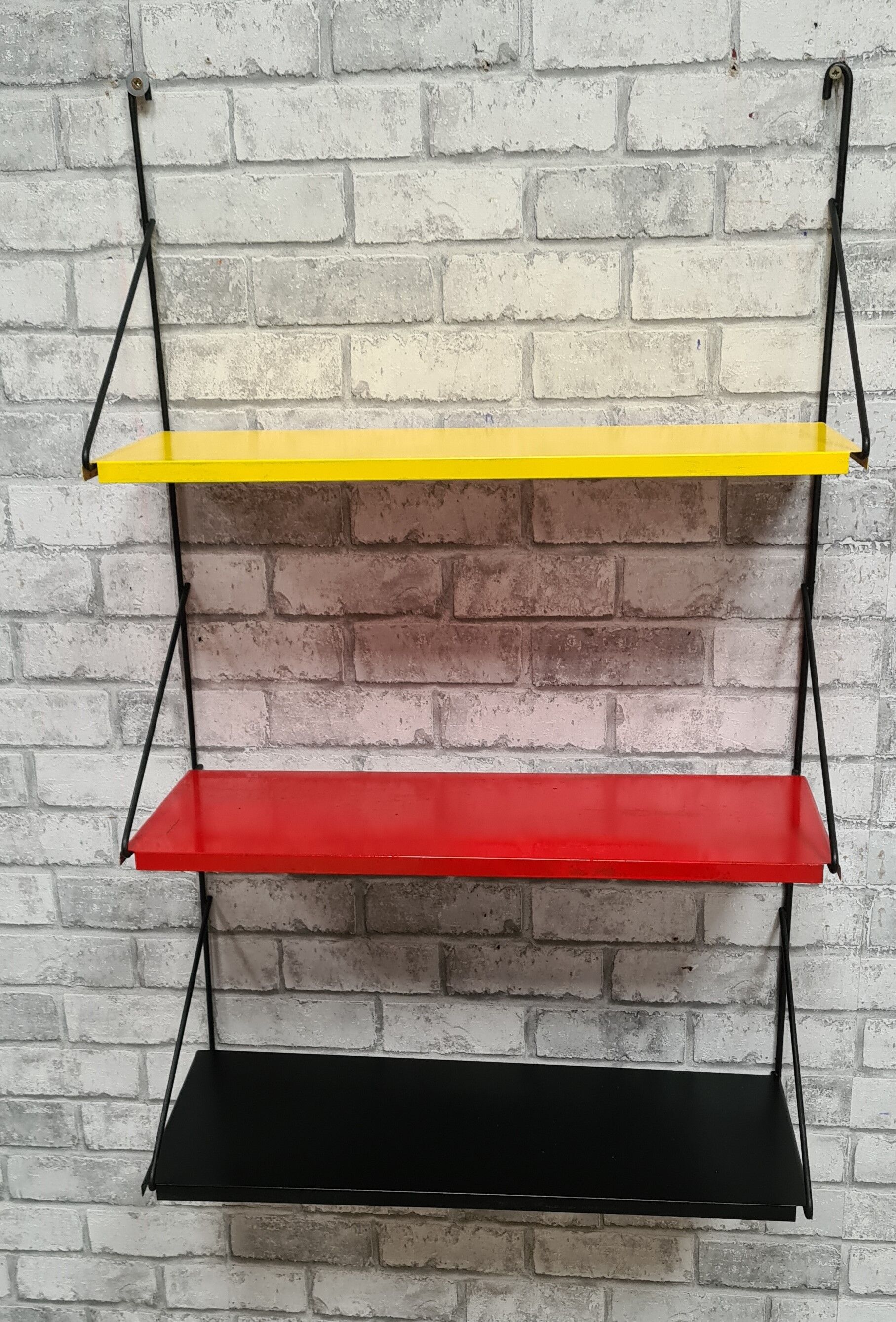 Scandinavian wall shelf tomado style 1950. Trace of normal wear and tear product of epoque. 48x 75x16