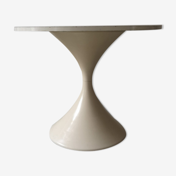 Table blanche tulipe space age