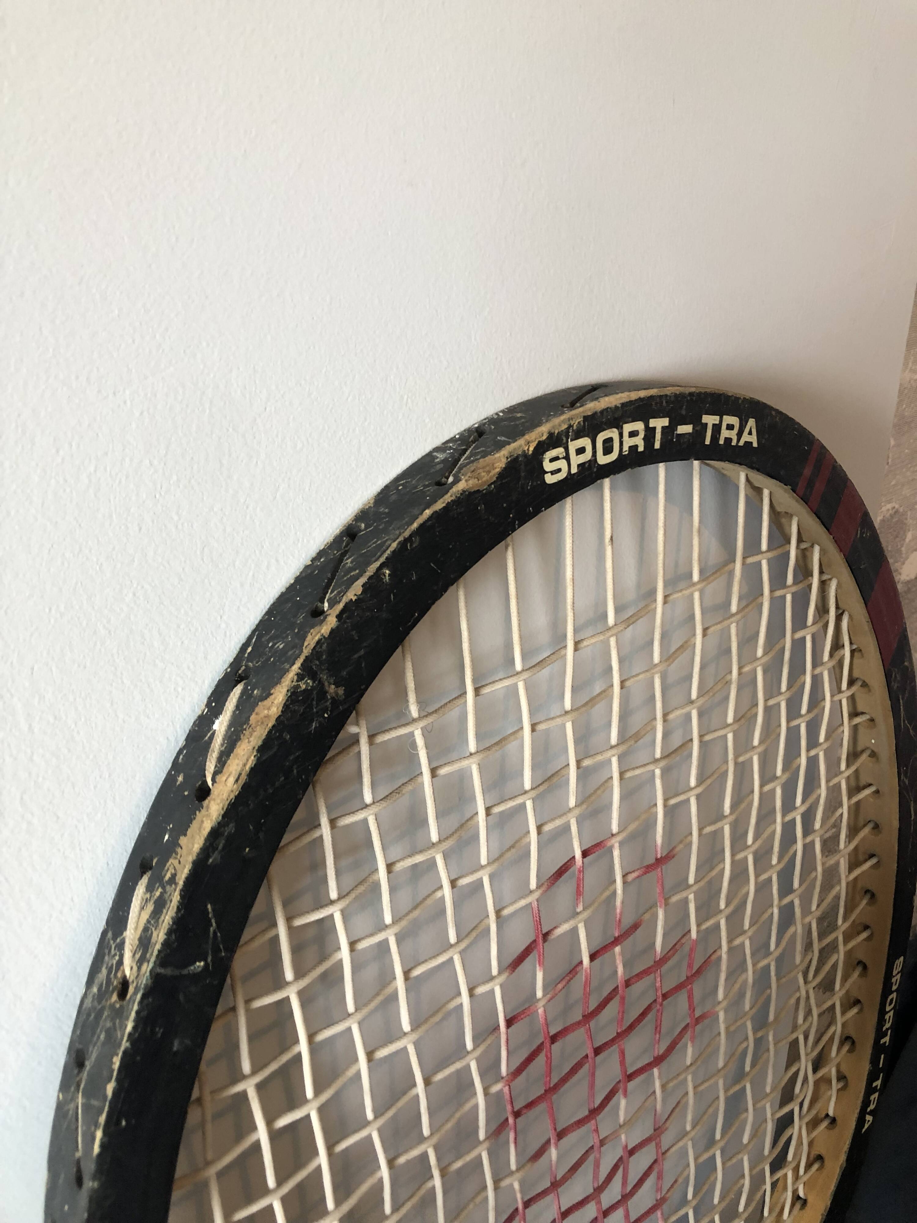 Incroyable raquette de tennis XXL collector!