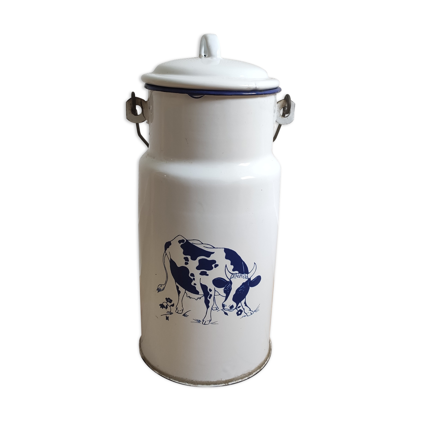 Pot à lait vintage en tôle émaillée
