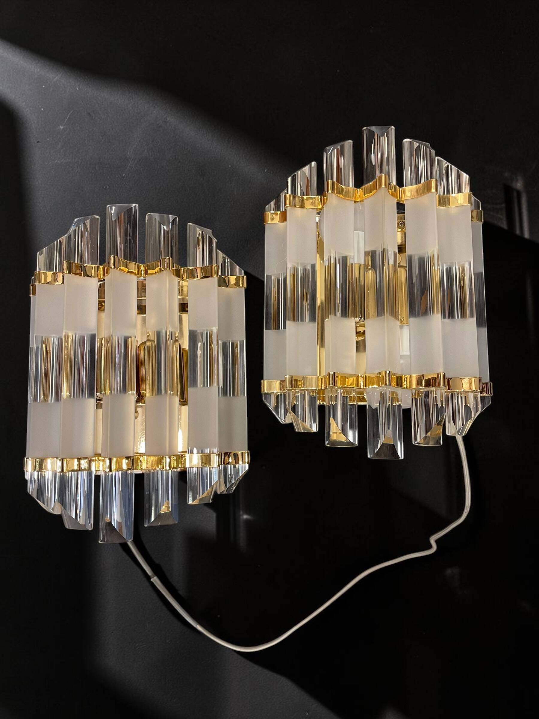 Pair of Venini wall lights 1980