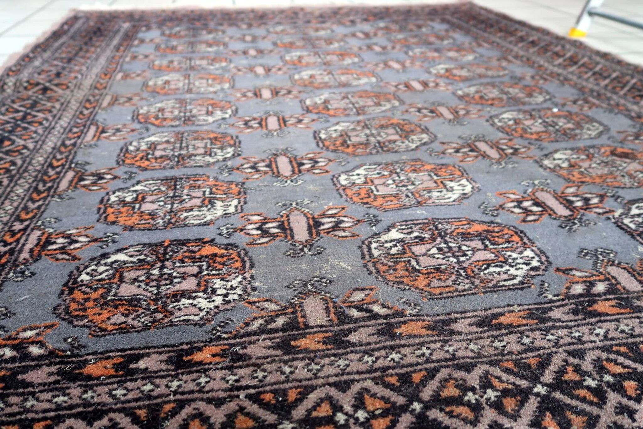 Tapis vintage ouzbek Bukhara fait main en laine – 127 x 190 cm – 1960s