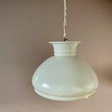 Suspension aabt-jour vintage en opaline blanche