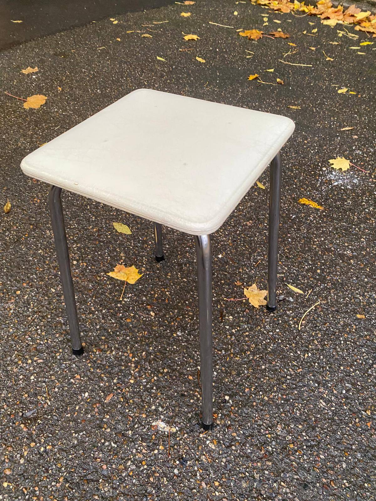 Vintage square stool in steel and white leather