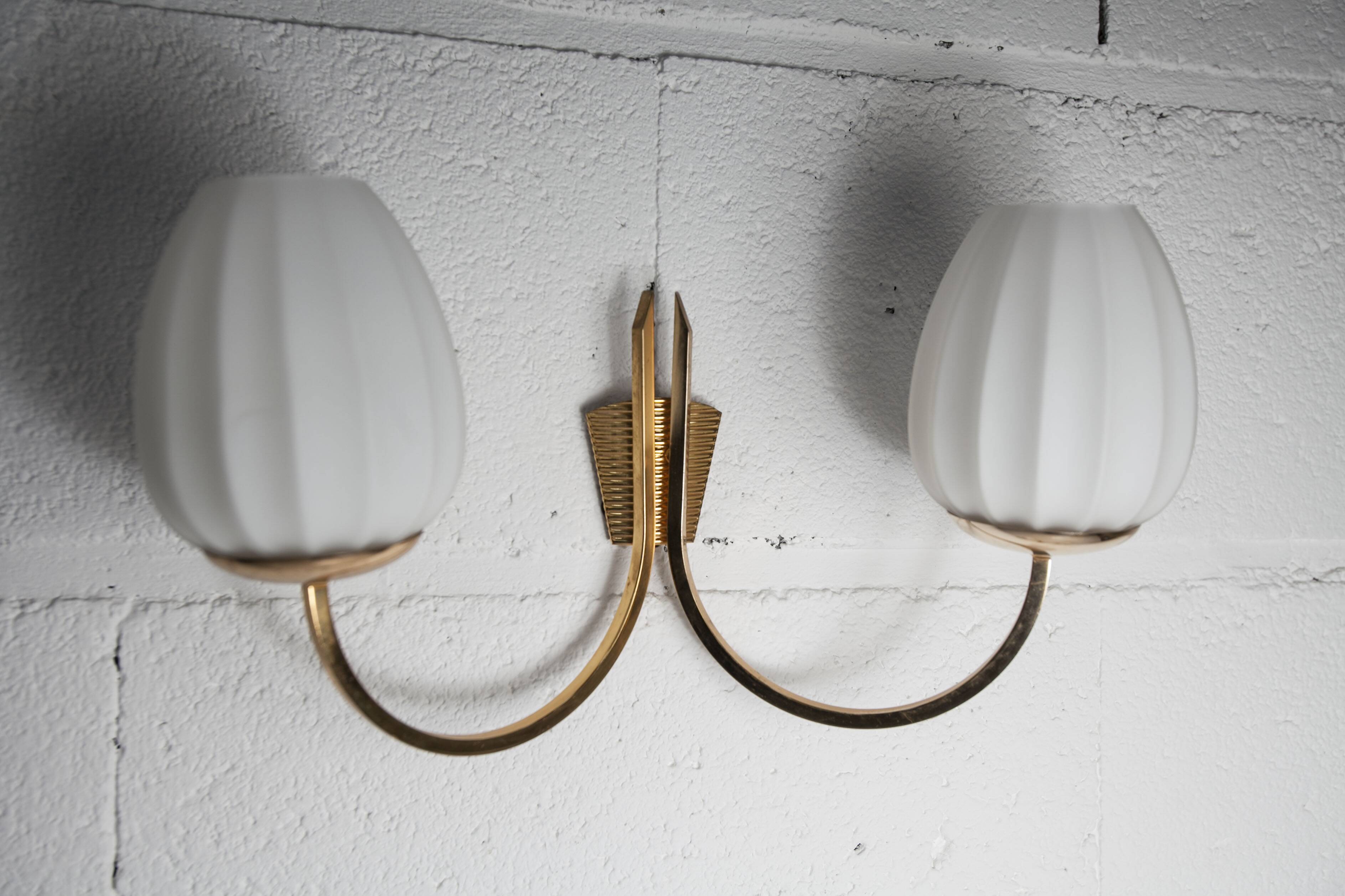 Pair of 1960 opaline and brass wall lights from Italy