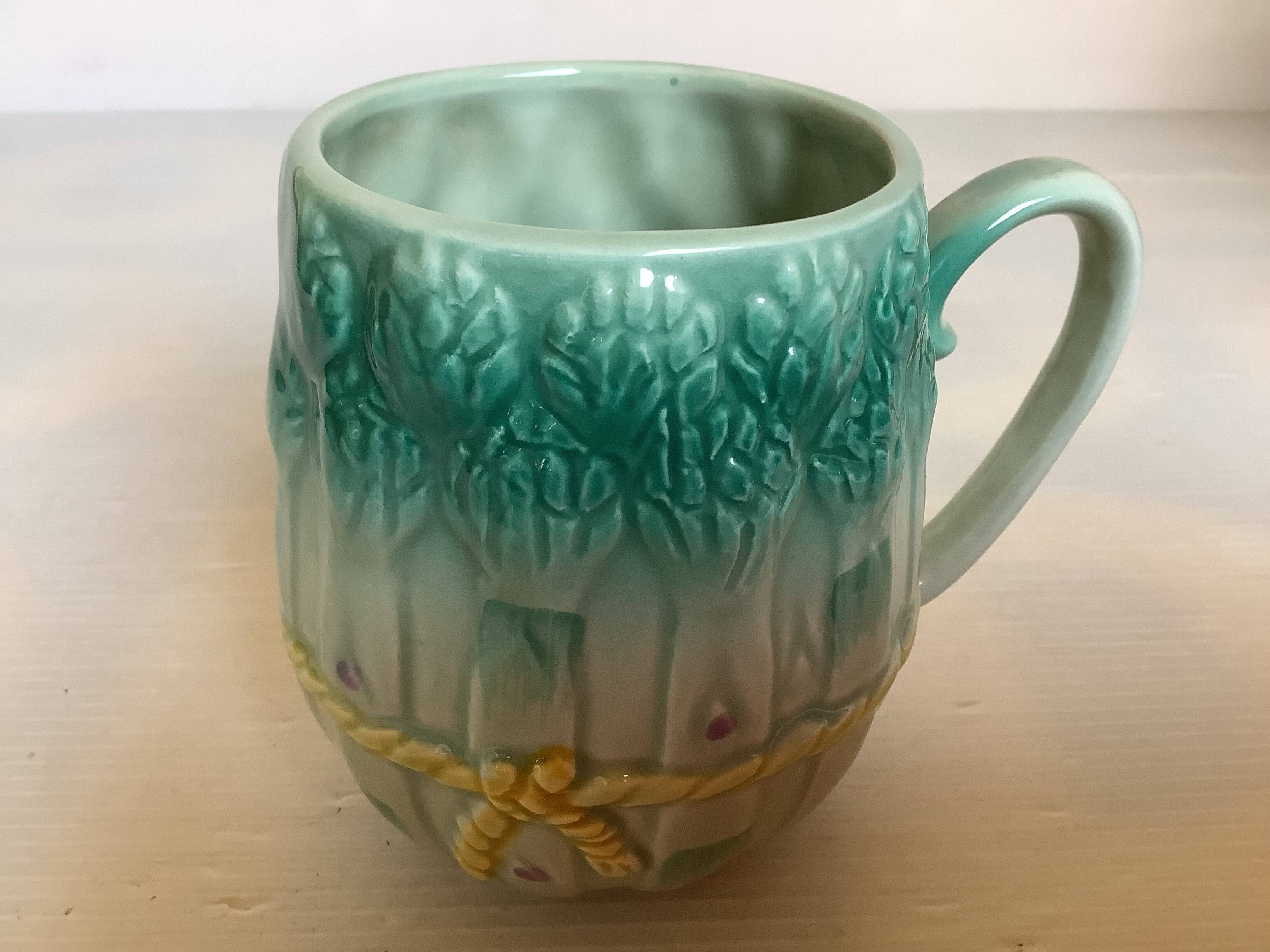 Tasse mug barbotine asperges