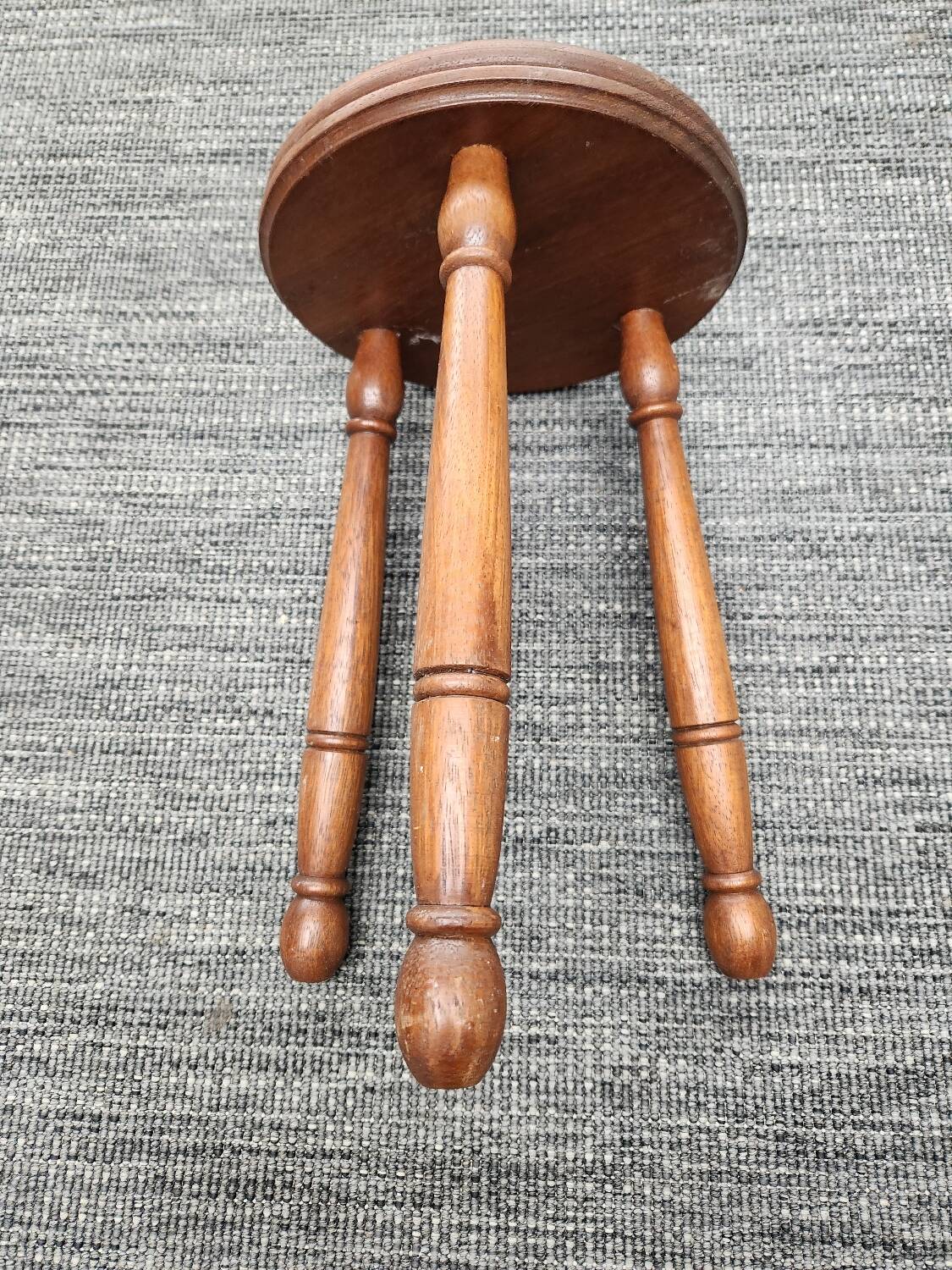 Turned wooden tripod stool: vintage