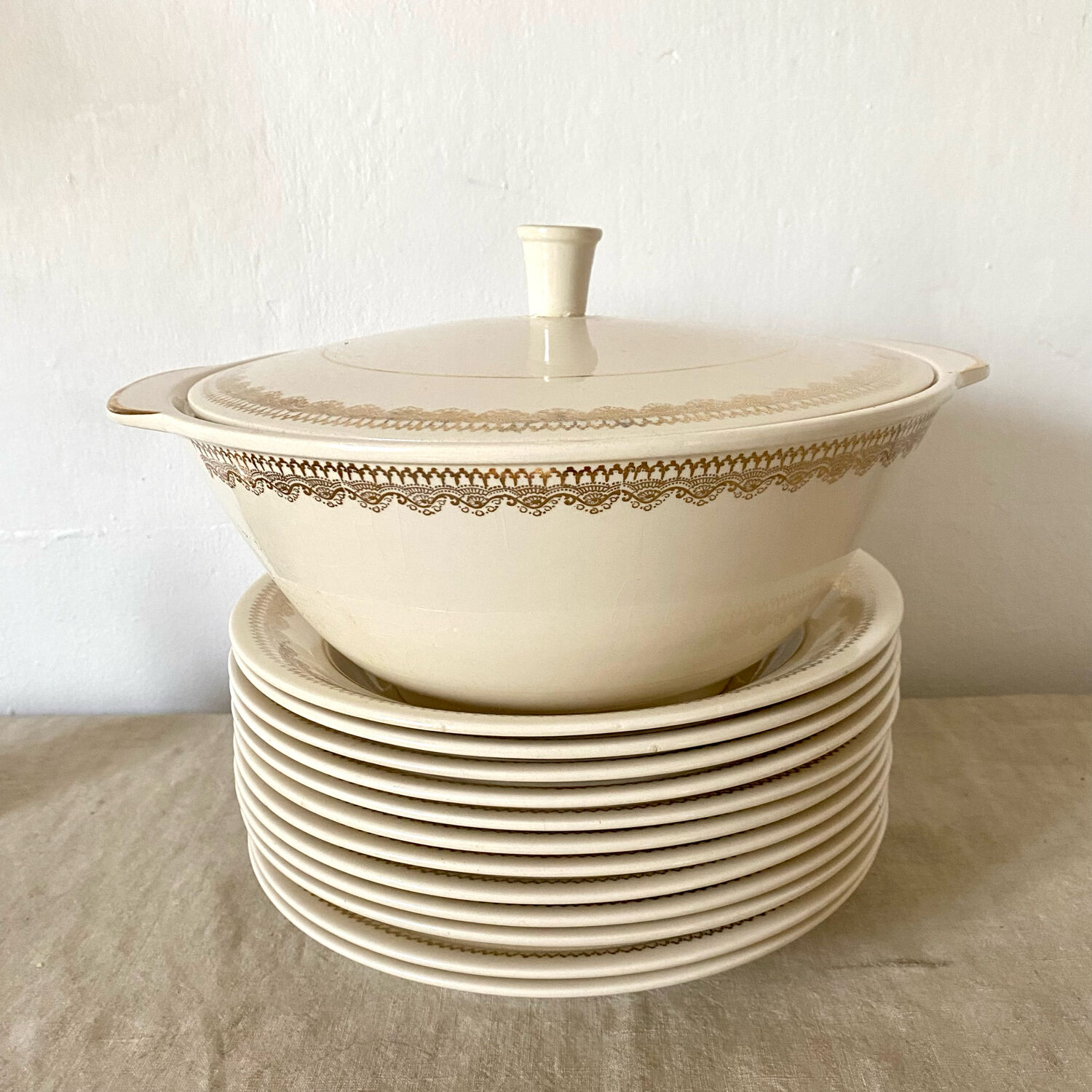 Villeroy and Boch soup service