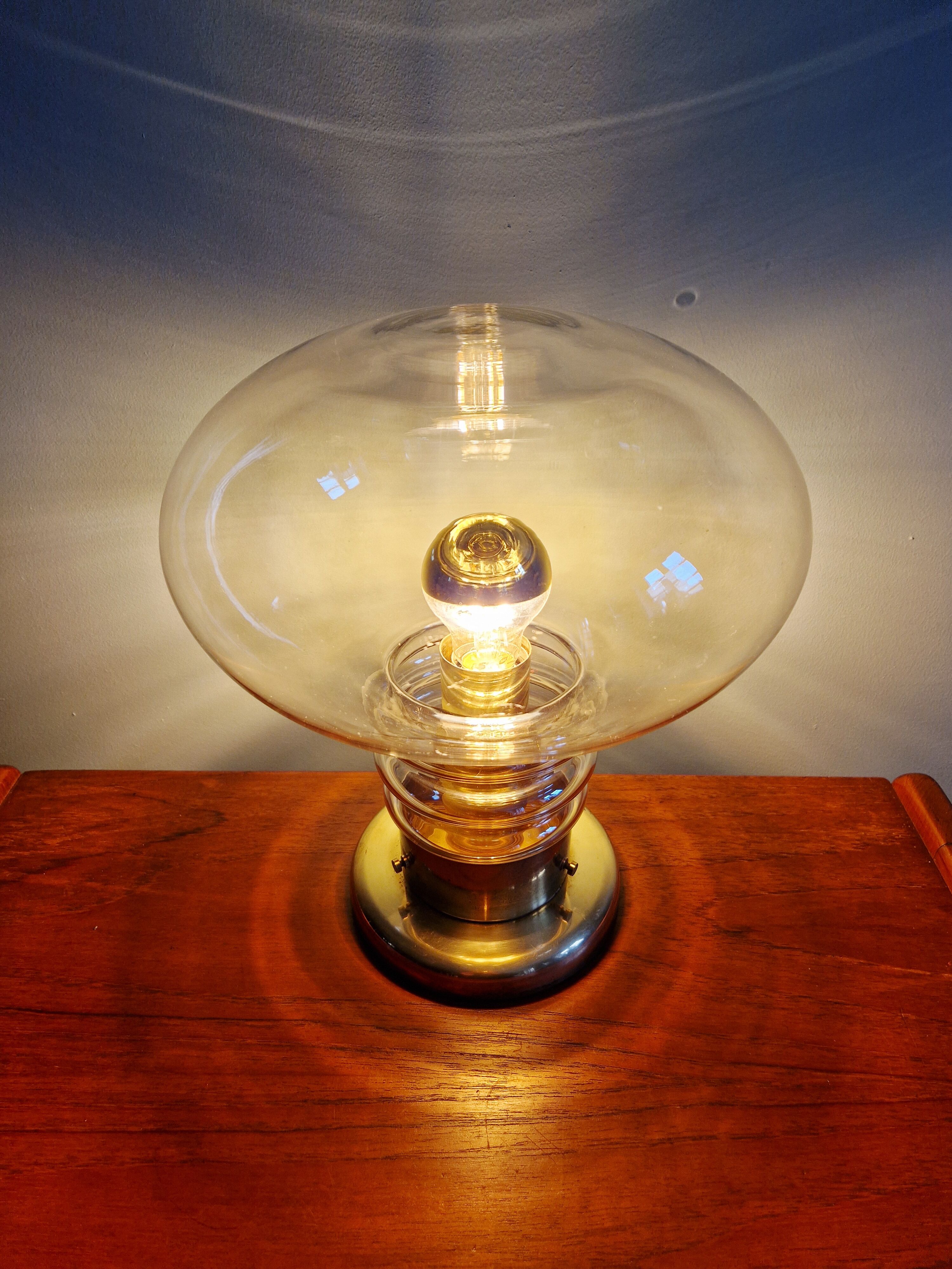 Space Age table lamp in brass and clear glass, 1960s-70s.