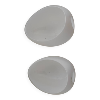 Lot de 2 demi-globes en opaline formeoeuf