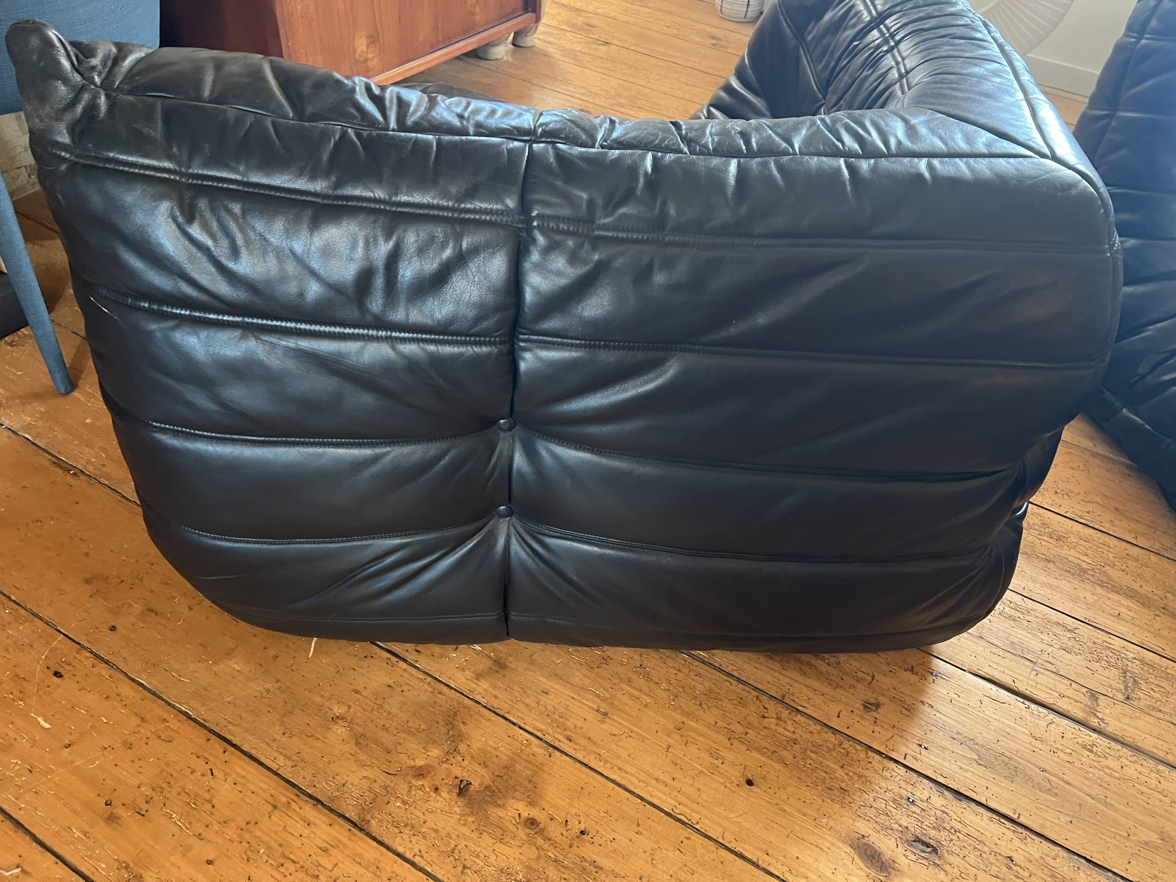 TOGO BLACK LEATHER corner armchair