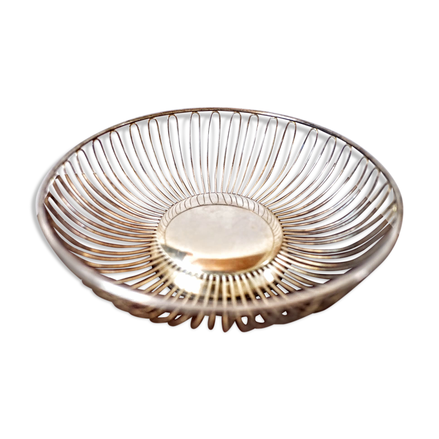 Silver metal fruit basket