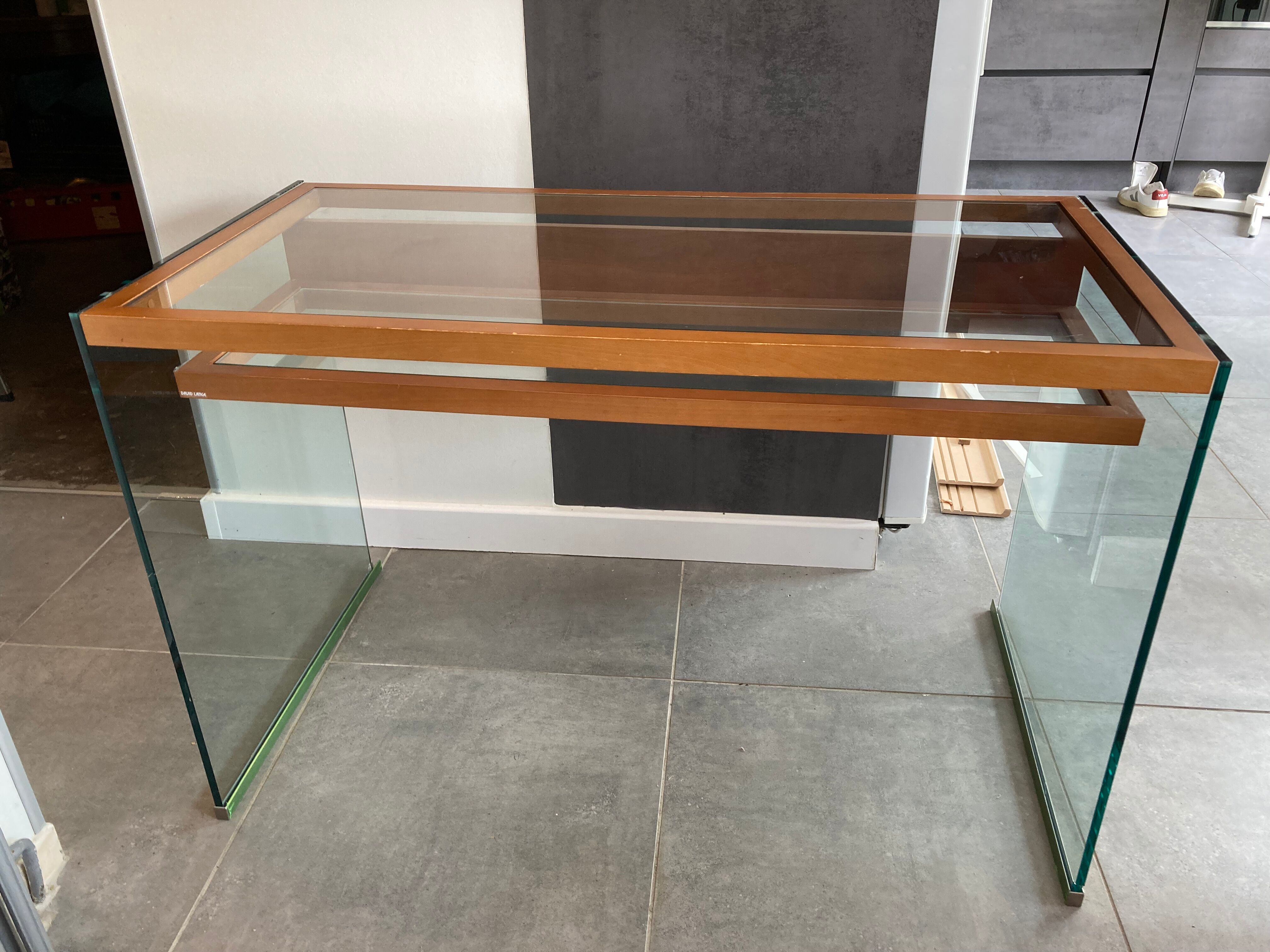 Desk glass structure