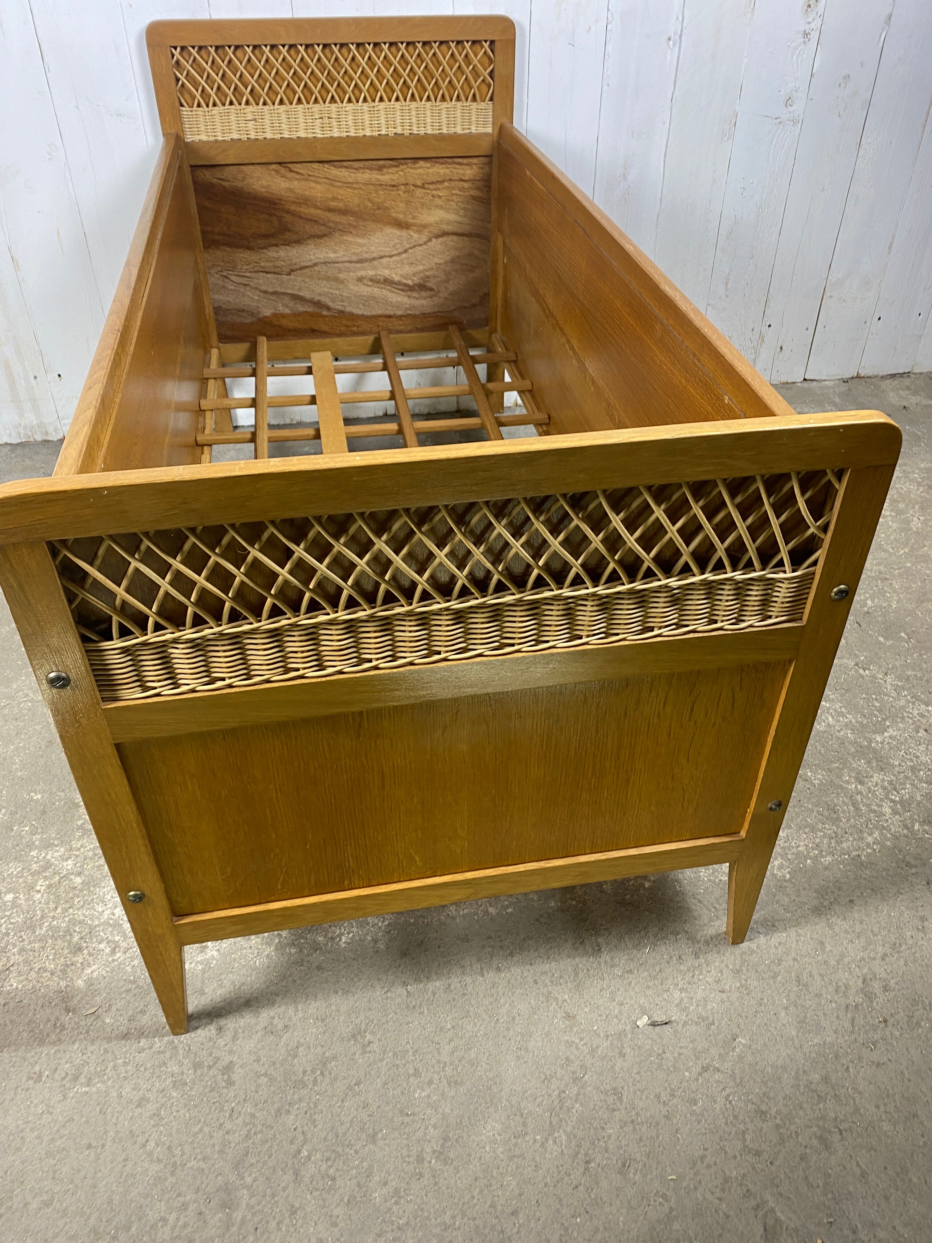 Rattan bed for children