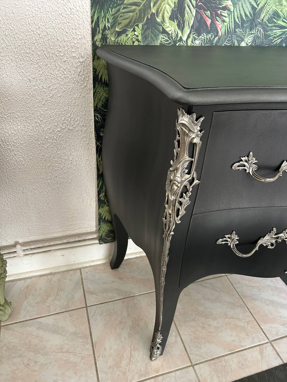 Louis XV chest of drawers