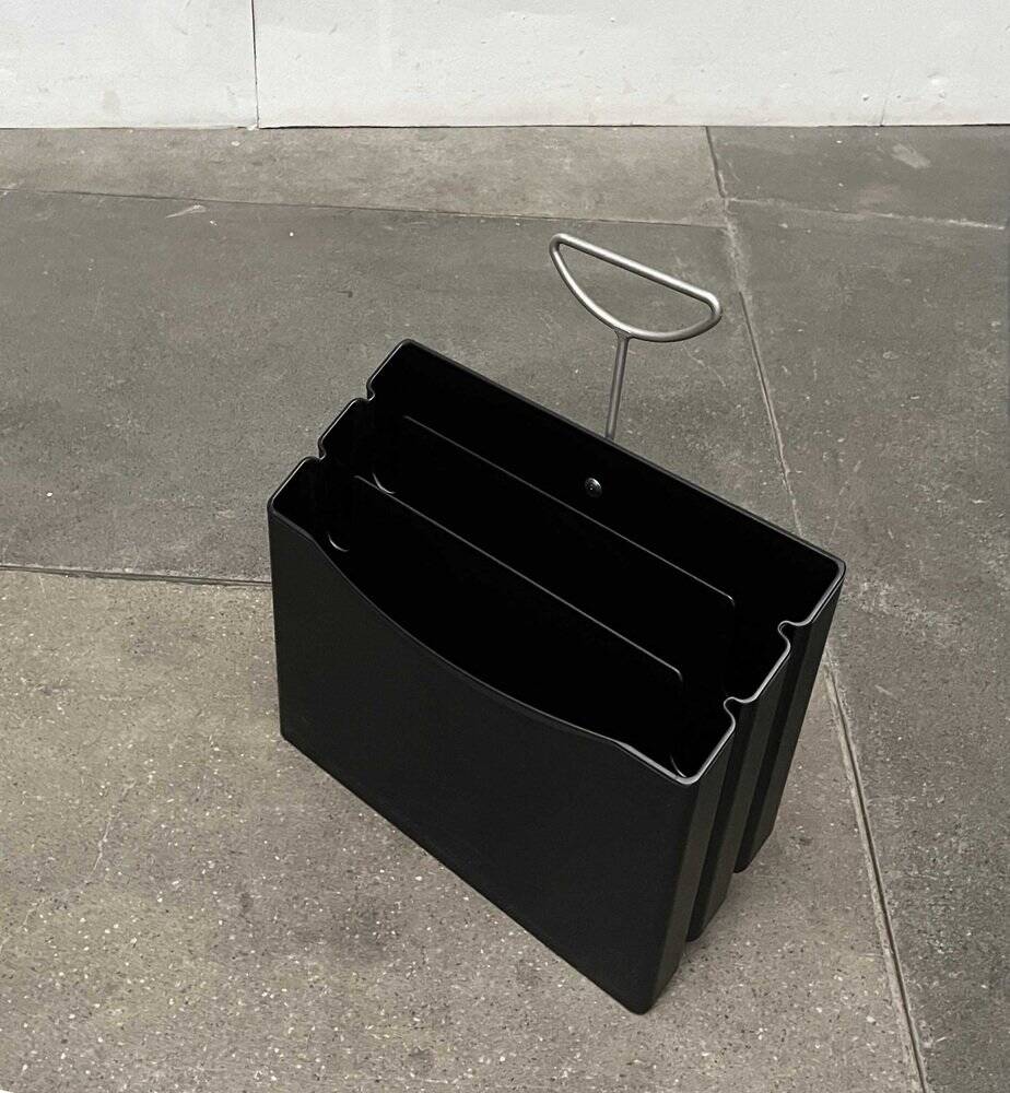 Postmodern Italian magazine rack by Andries & Hiroko Van Onck for Magis, 1980s.