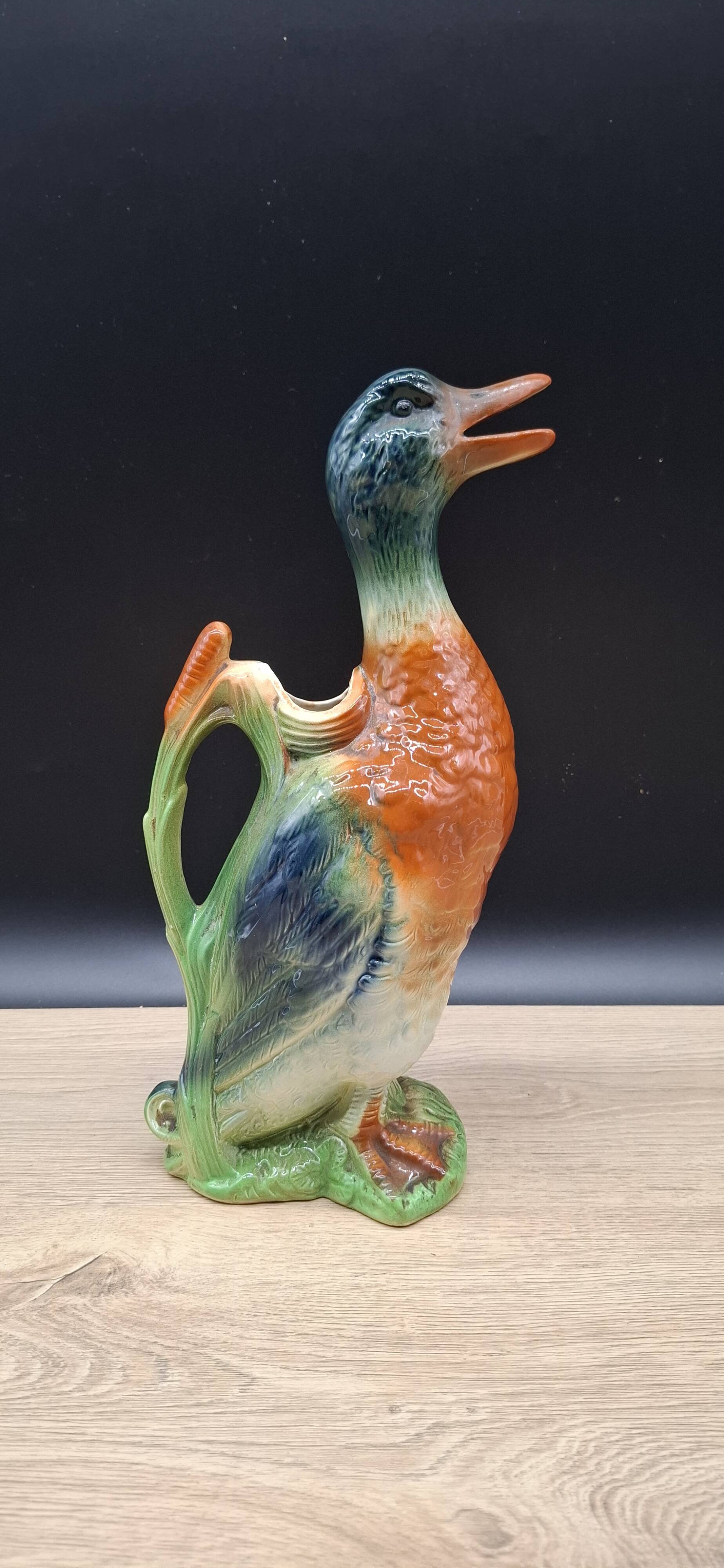 Saint Clément duck carafe pitcher