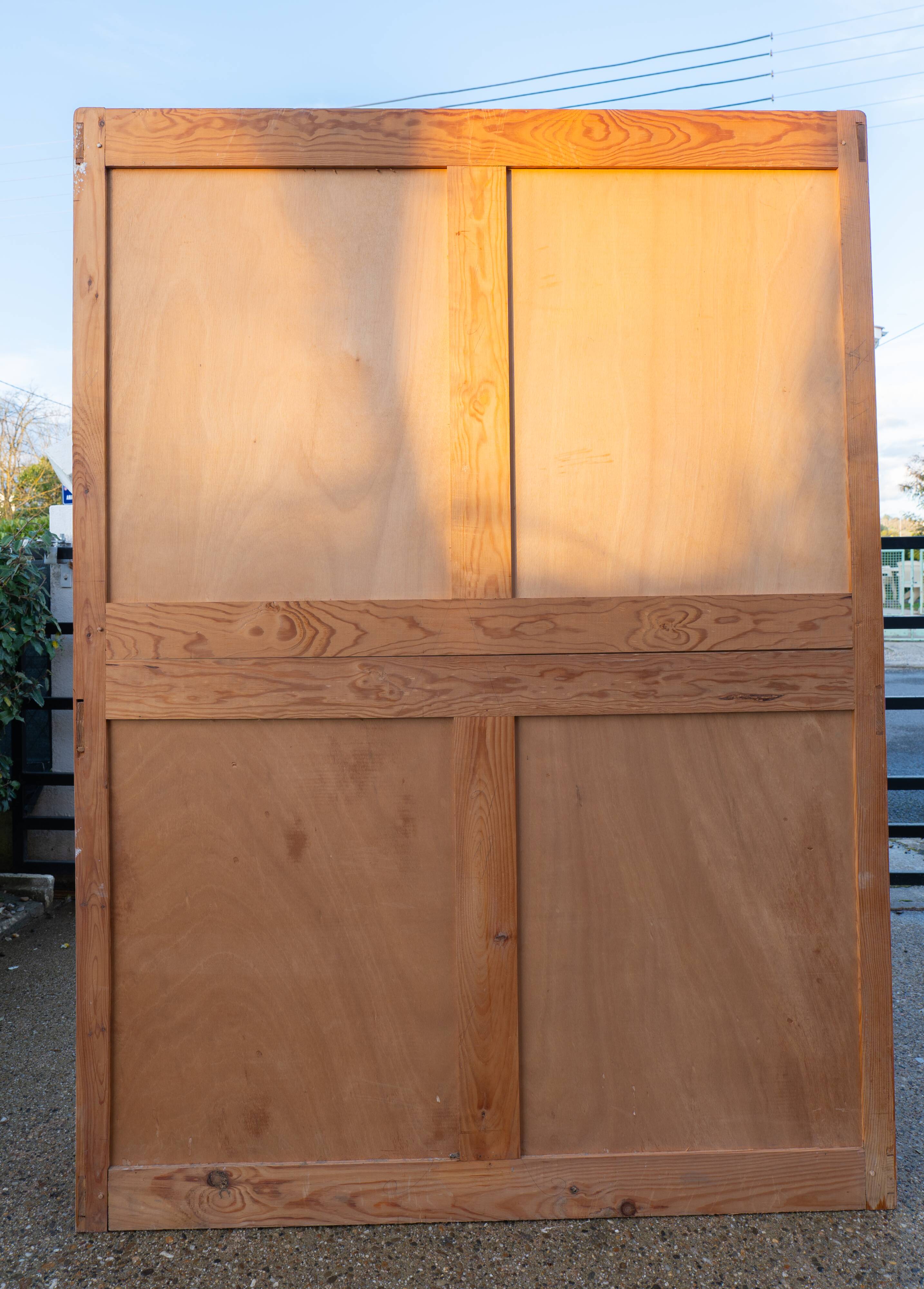 Sliding door wardrobe