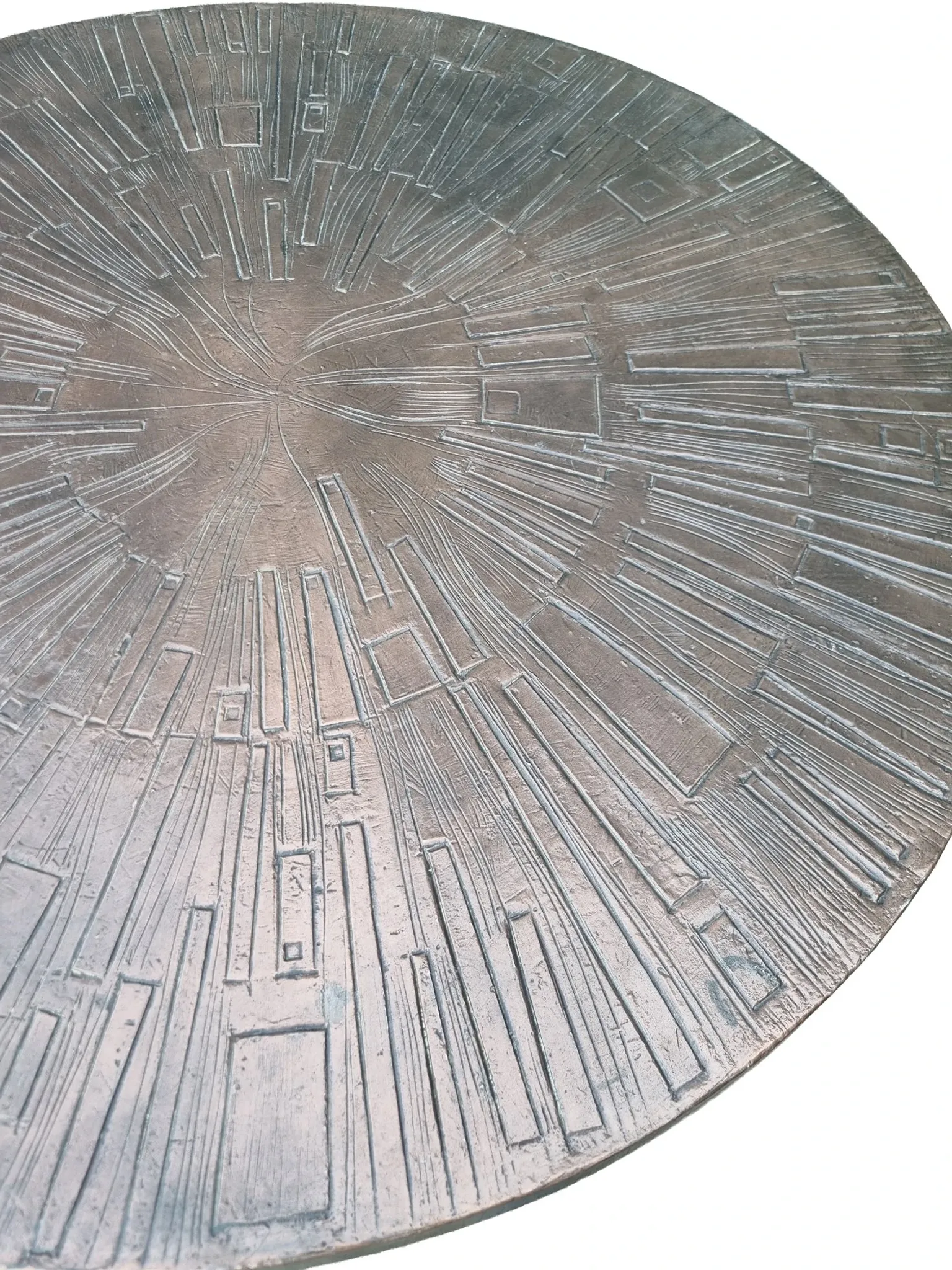Brutalist wrought iron round coffee table with bronze-coloured top – 1970s