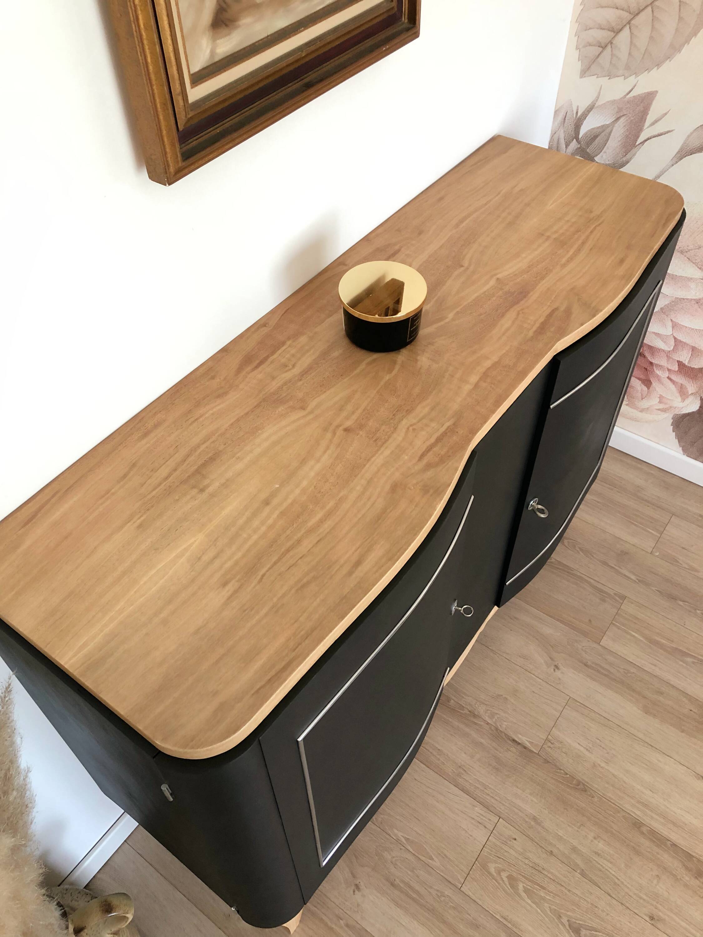 Superb Art Deco sideboard in matte black and raw wood