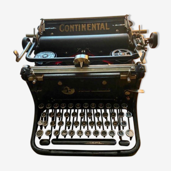 Ancienne machine à écrire continental