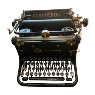 Ancienne machine à écrire continental