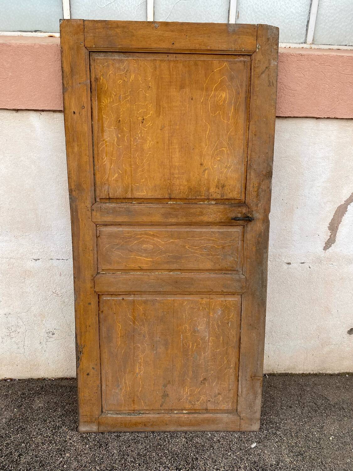 Interior door in painted fir