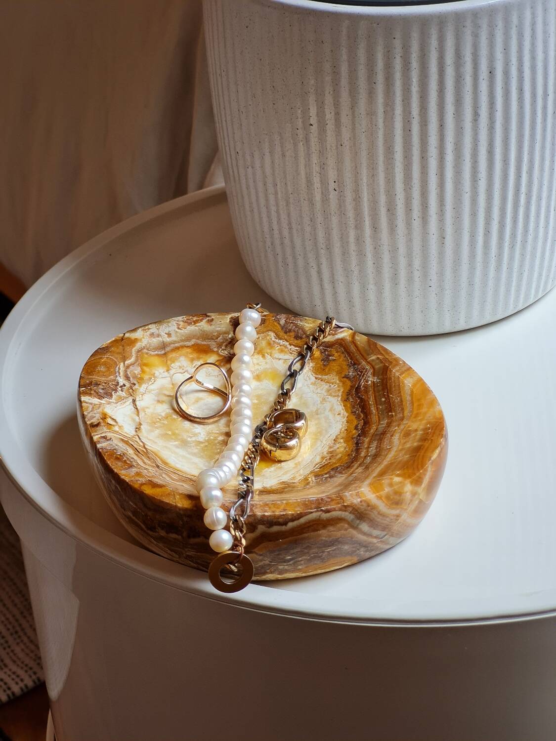 Vintage natural stone pocket emptier