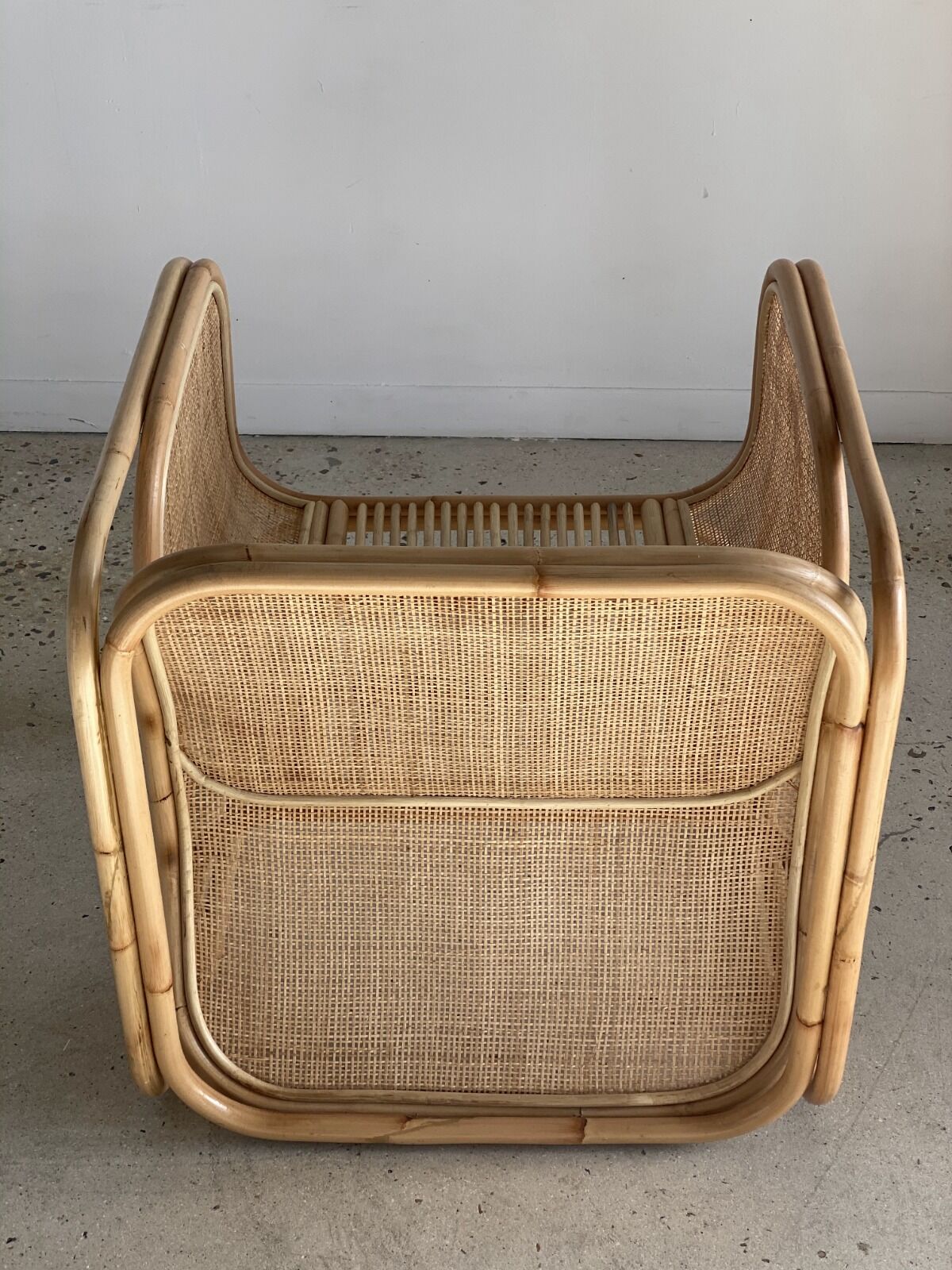 U-shaped armrest rattan armchair, grid canning