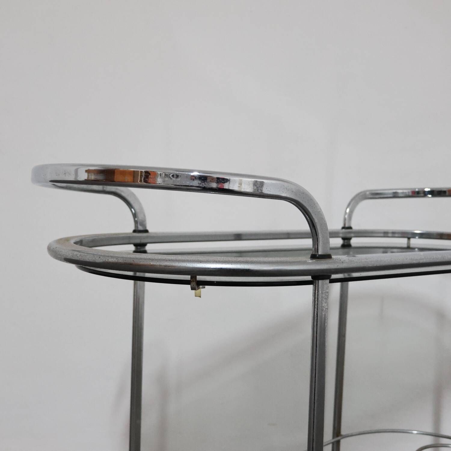 Carrello Portavivande In Acciaio Doppio Ripiano Cristallo Fumè Design