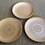 Set of 8 plates