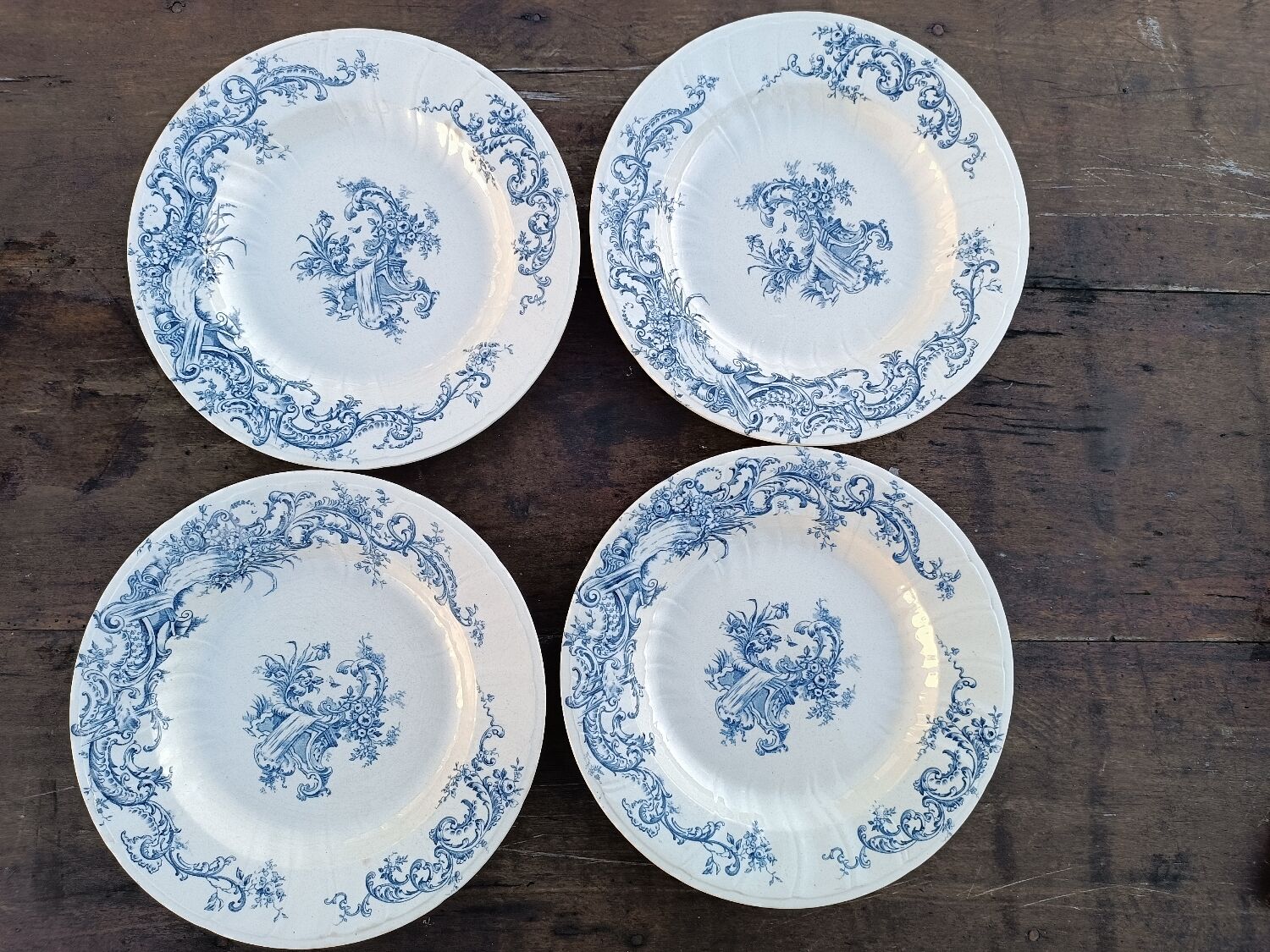 Earthenware plates iron Gien Baroque model