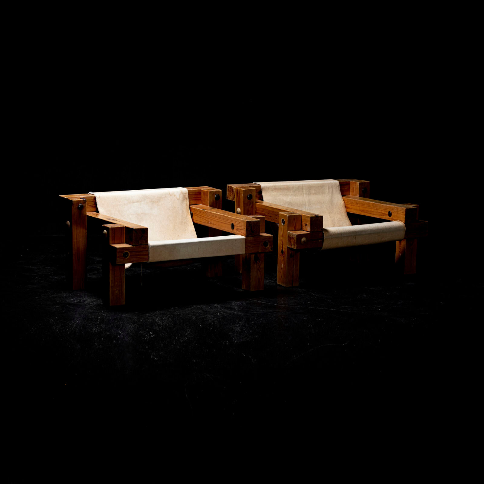 Pair of brutalist chairs in pine and canvas, 1970s