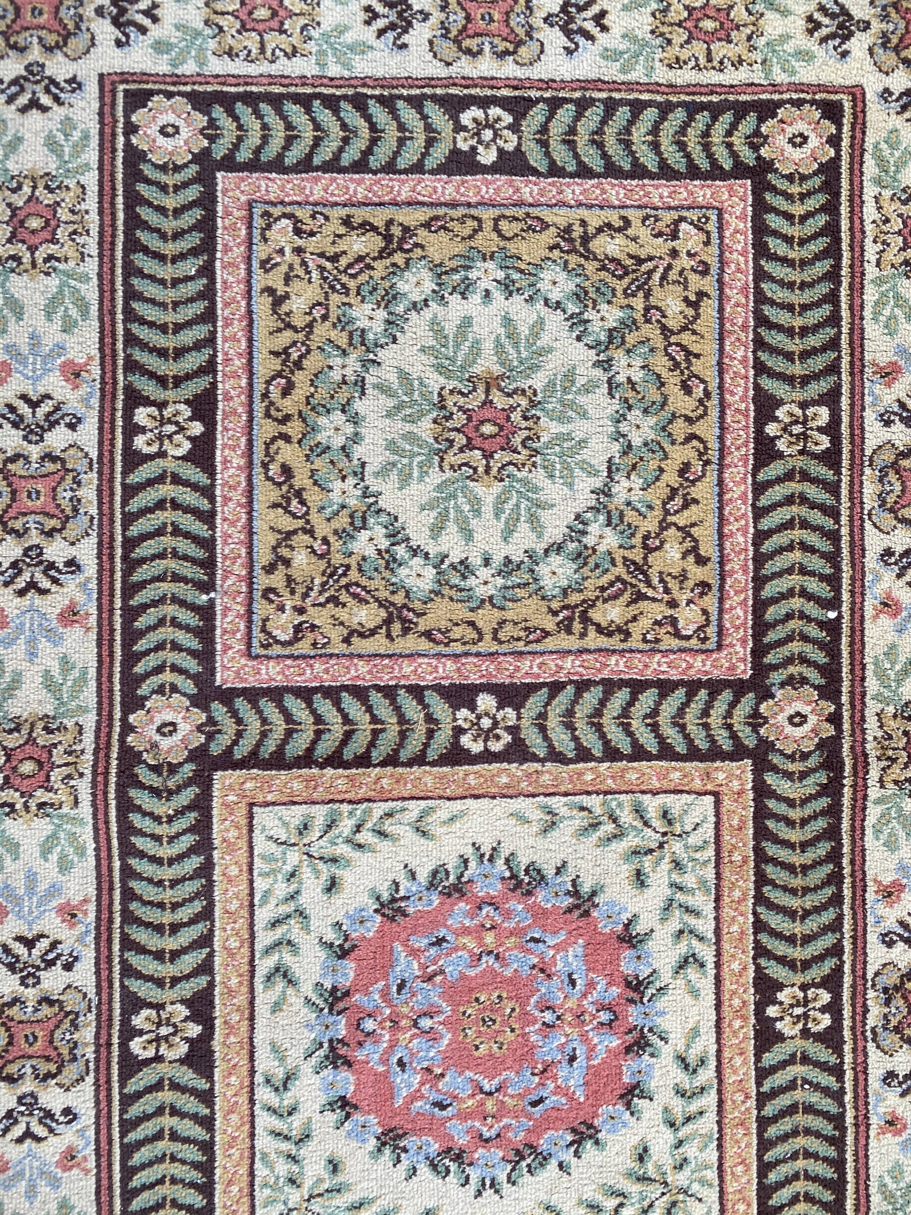 Soapy or aubusson style carpet 70x140 cm
