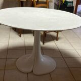 Tulip foot table