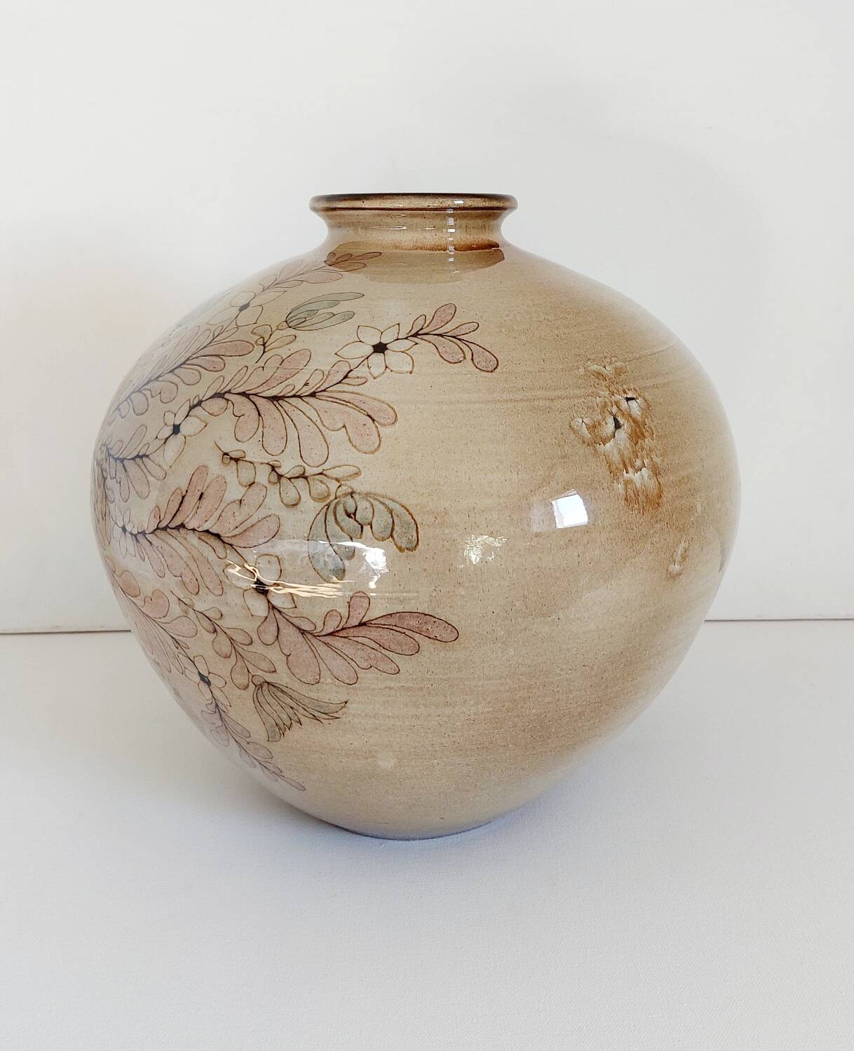 Large vintage Japanese vase