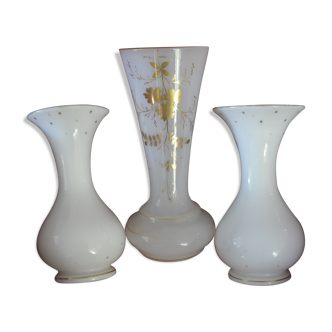 3  vases opaline signés