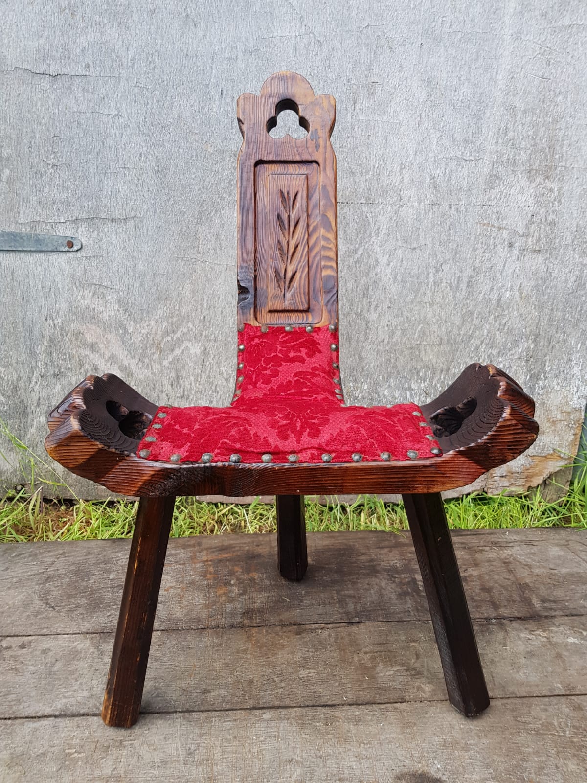 Brutalist chair feet tripodes carved wood