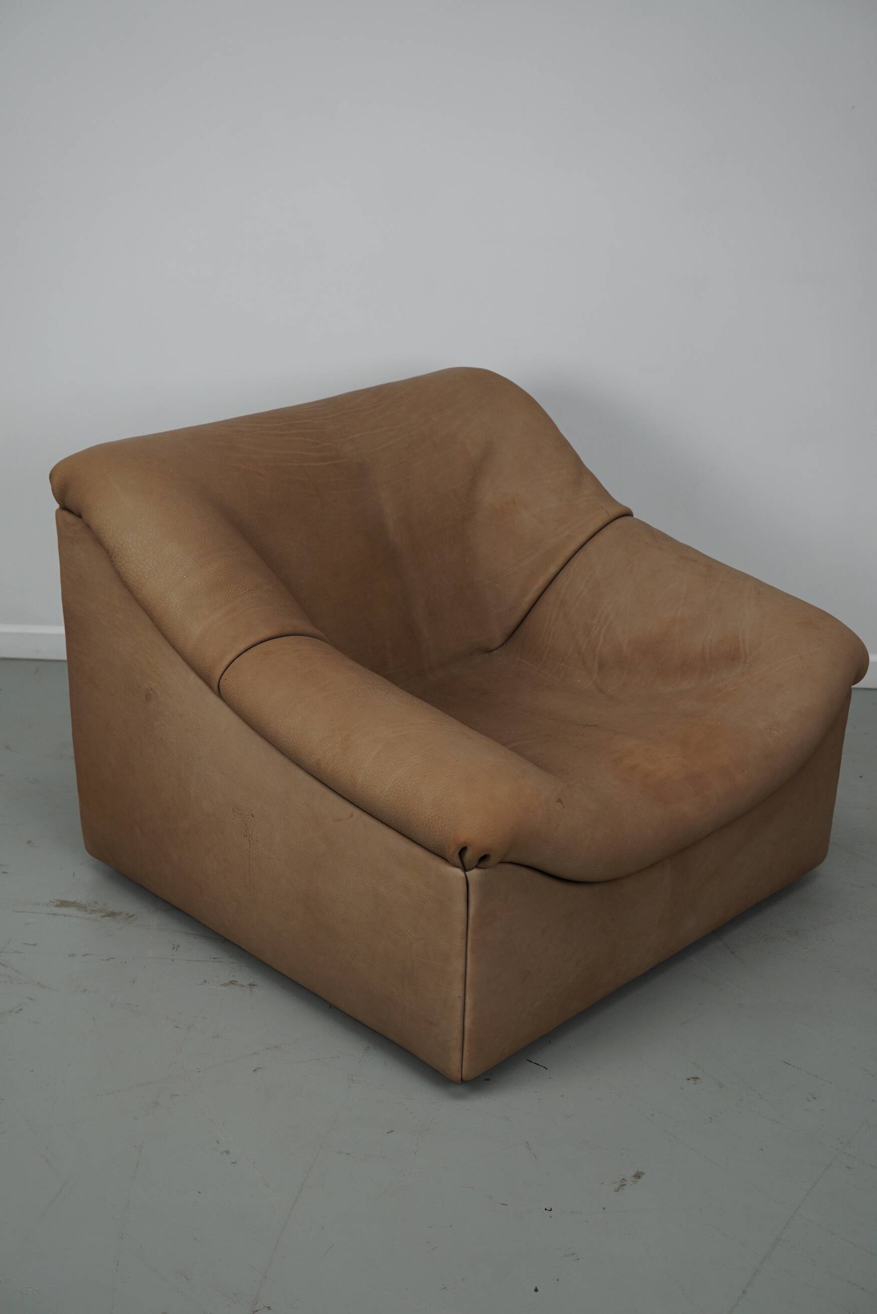 De Sede DS46 Tan / Beige Buffalo Leather Lounge armchair, Switzerland