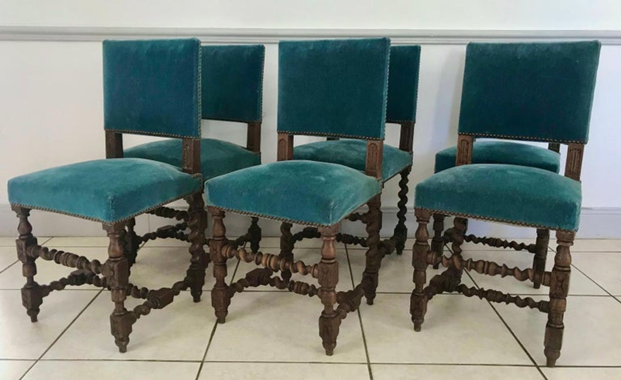 Set of 6 blue velvet chairs in Louis XIII 19th century style