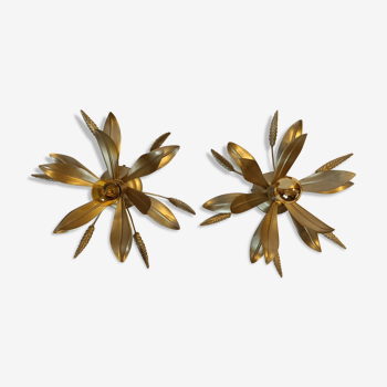 Pair of wall lamps in gilded metal spikes and foliage