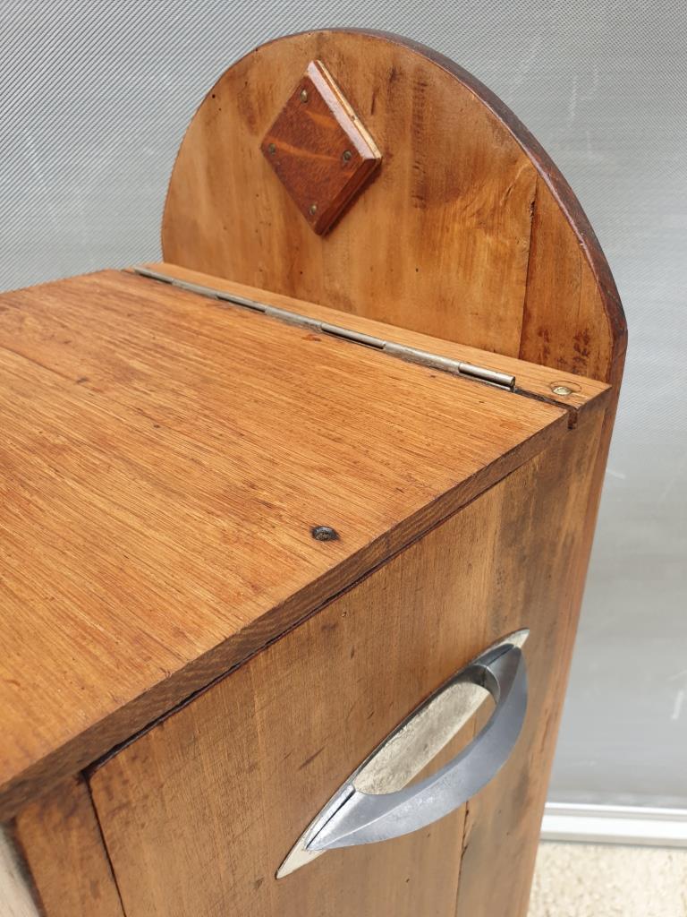 Vintage bread hutch 1940 diamonds
