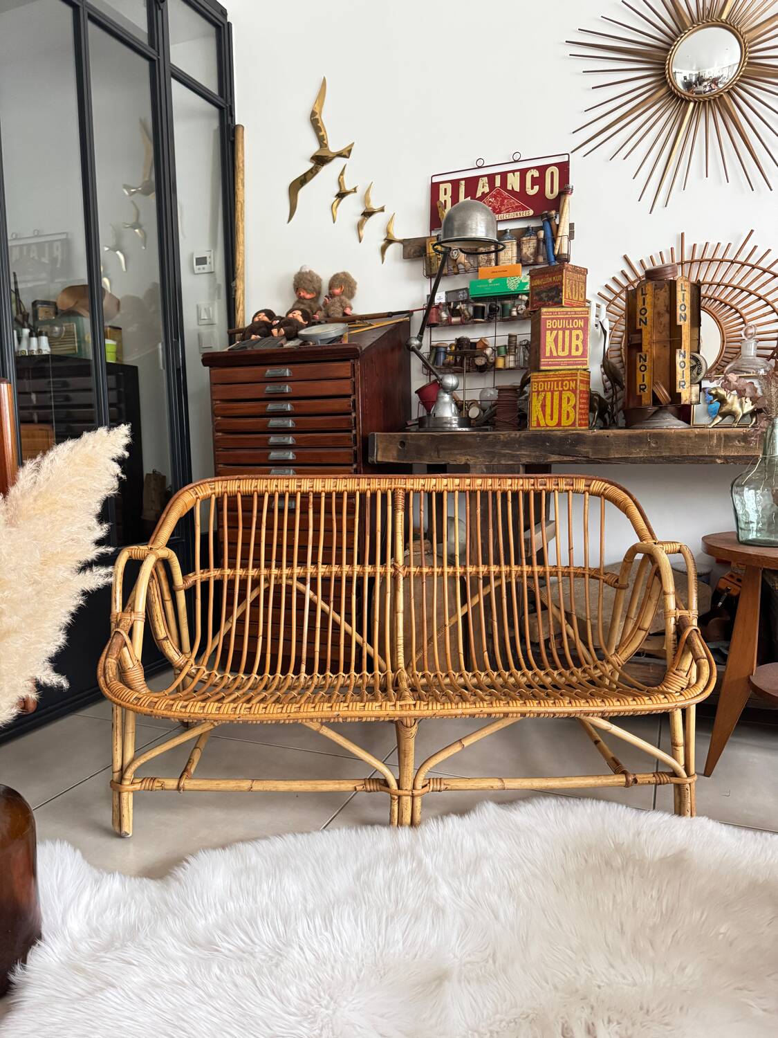Vintage 2-seater rattan bench
