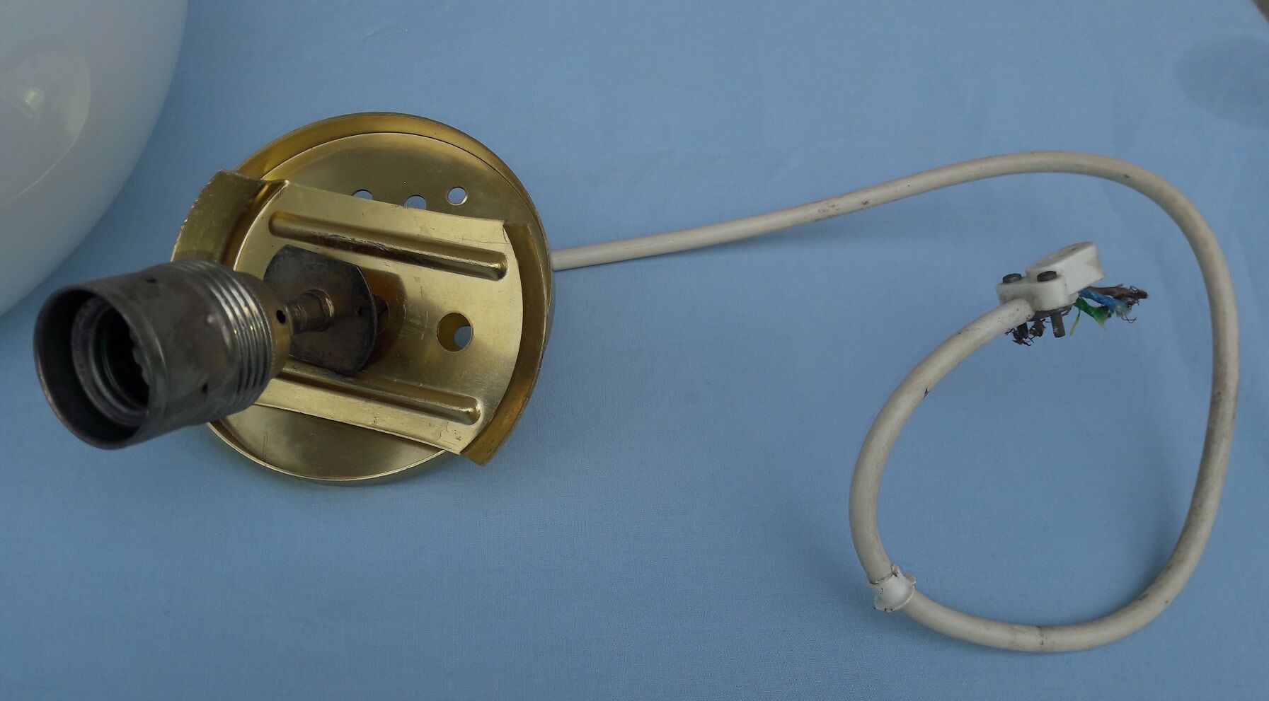 Parscot opaline suspension