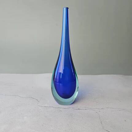 Blue Murano Sommerso collection Goccia drop-shaped soliflore vase.